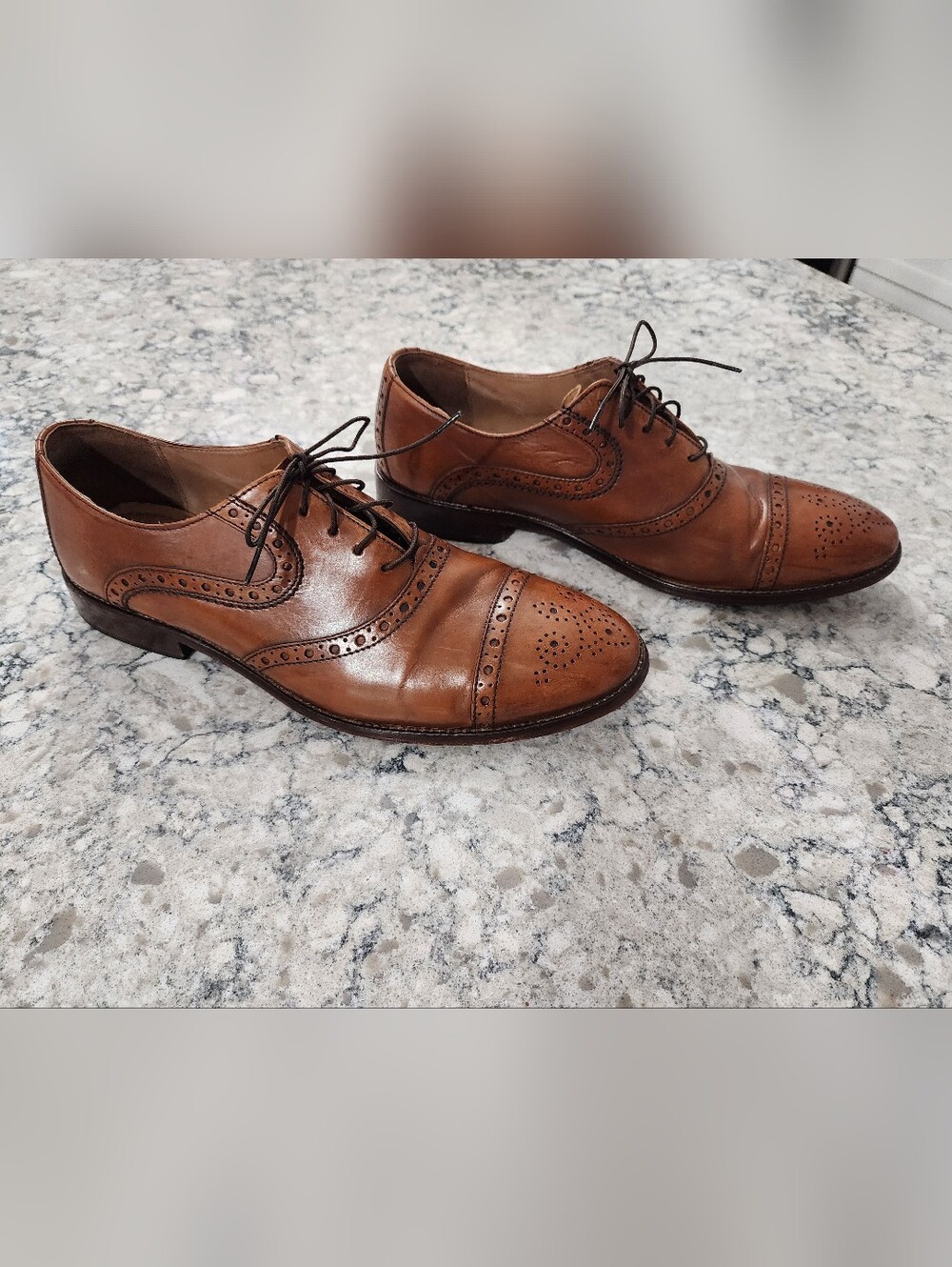 Johnston & Murphy Men's Tan Leather Wingtip Oxfords